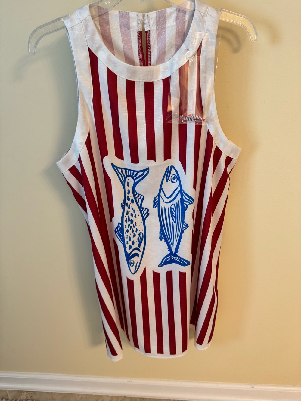 Striped Red & White Tank with Blue Fish Graphic XL